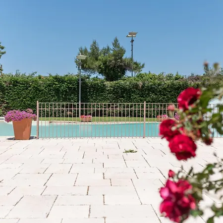 Relais Porta Del Sud 오스투니