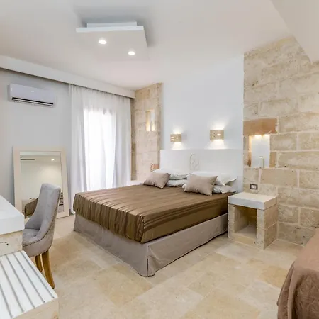 Relais Porta Del Sud 호텔 오스투니