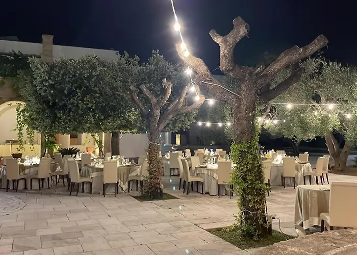 Relais Porta Del Sud 4* אוסטוני