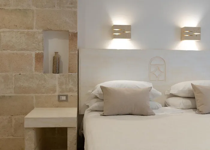 Relais Porta Del Sud 4* אוסטוני