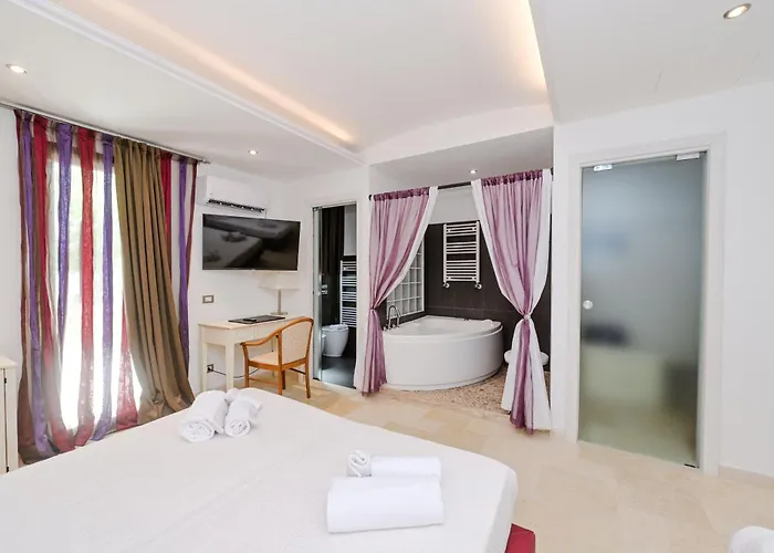 מלון Relais Porta Del Sud 4*