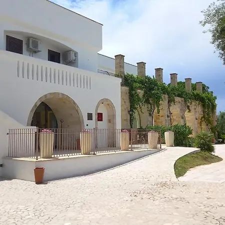 Relais Porta Del Sud 4* 오스투니