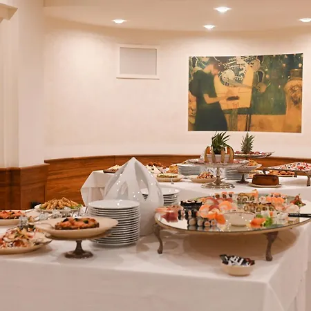 Hotel Relais Porta Del Sud 4*